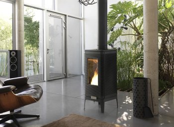 INVICTA krbová kamna IWAKI antracit 6106-44