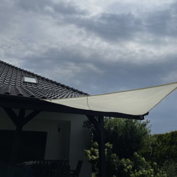 GARDLOV 23146 Stínová plachta 3x3x3 m béžová